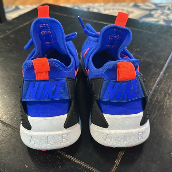 SOLD Nike Huarache - Picture 3 of 5